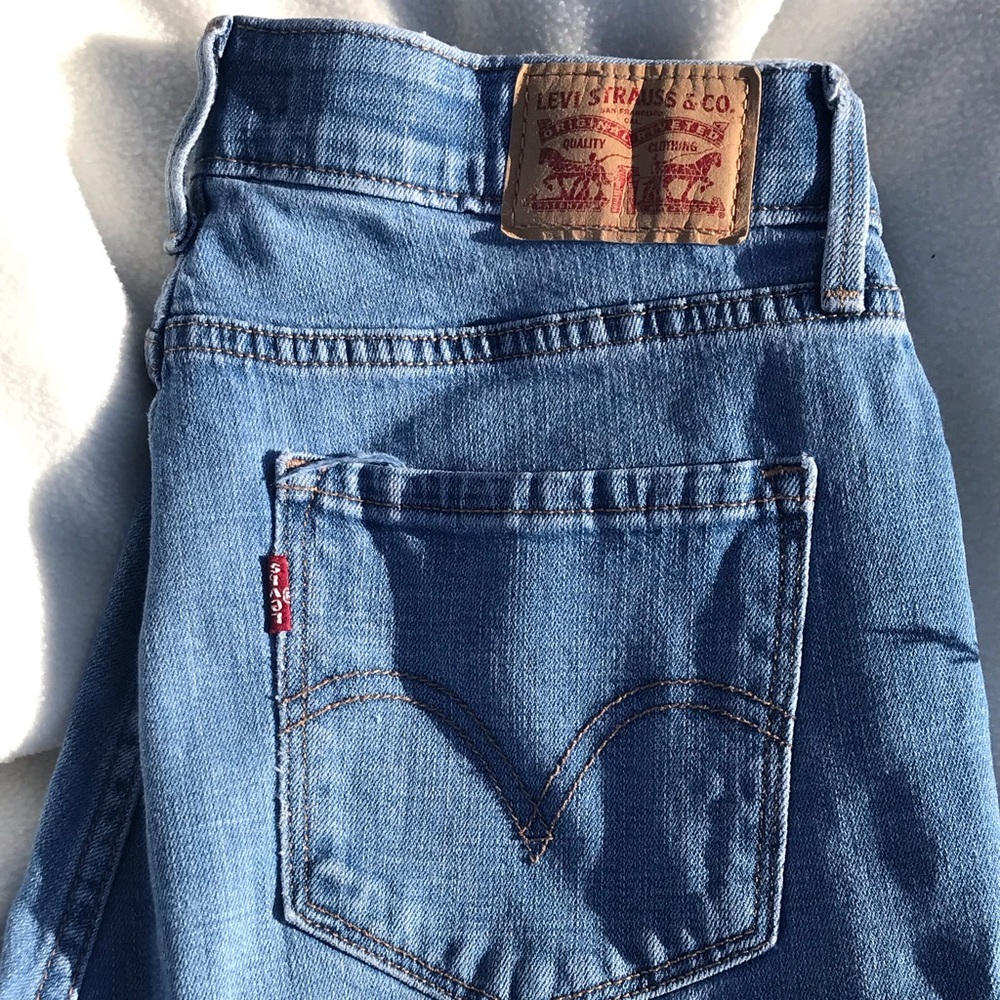 Levi jeans